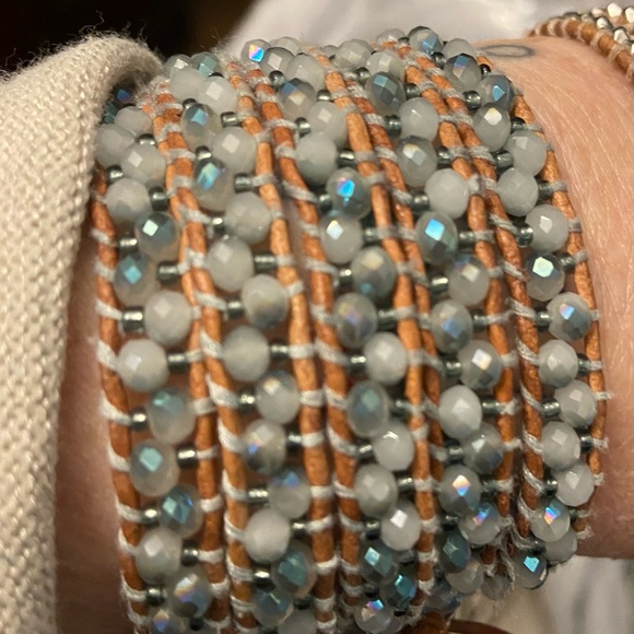 VICTORIA EMERSON AQUA 5 WRAP BRACELET - Picture 2 of 2